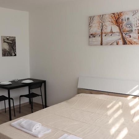 Апартаменти Apartman Lena Banovo Brdo Белград Екстер'єр фото